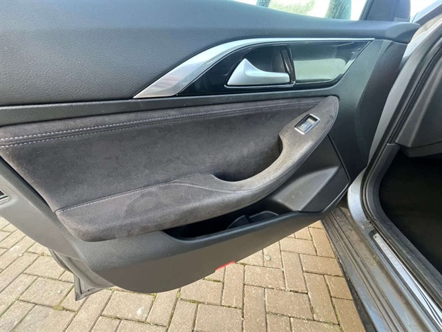 Used Infiniti Q30