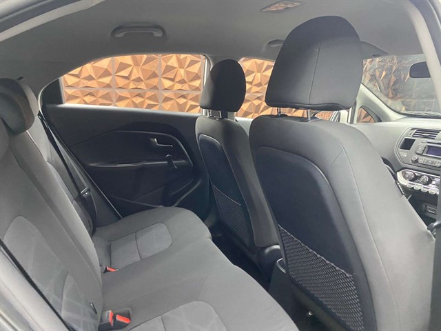 Used Kia Rio