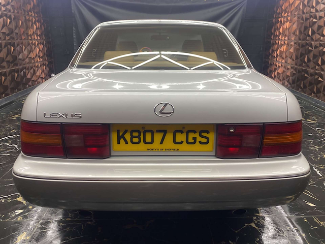 Used Lexus LS 400
