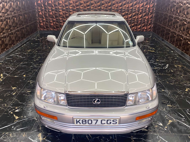 Used Lexus LS 400