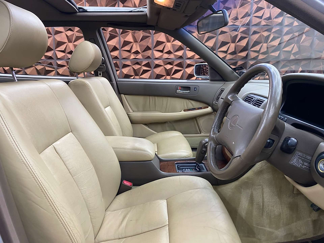 Used Lexus LS 400