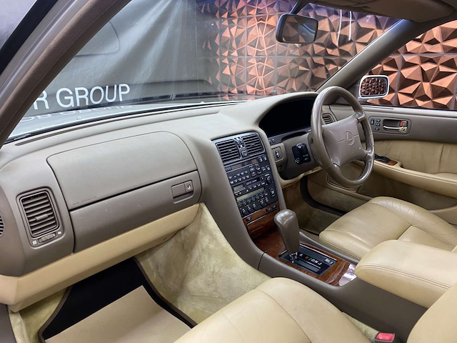 Used Lexus LS 400