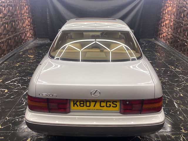 Used Lexus LS 400