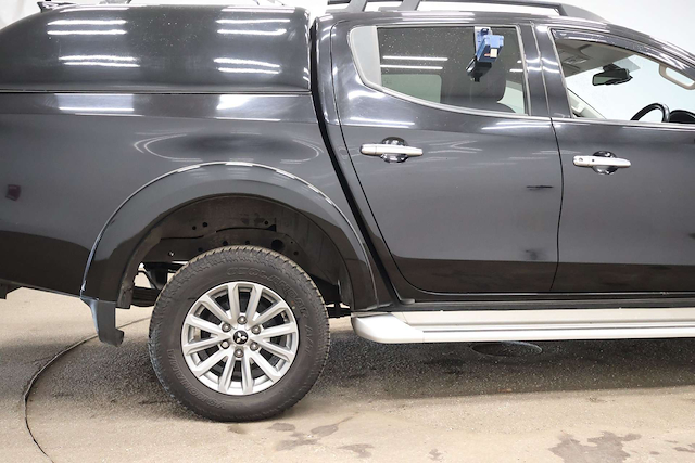 Used Mitsubishi L200
