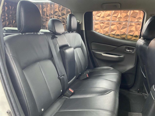 Used Mitsubishi L200