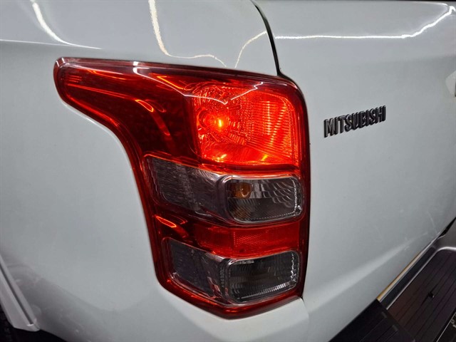 Used Mitsubishi L200