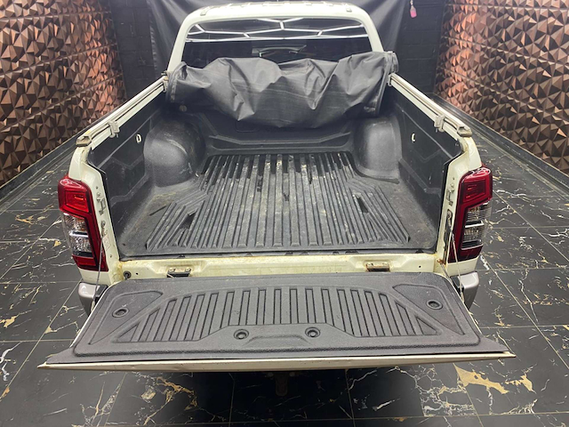 Used Mitsubishi L200