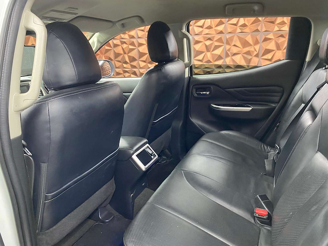 Used Mitsubishi L200