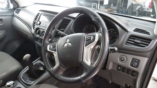 Used Mitsubishi L200