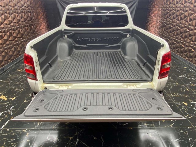 Used Mitsubishi L200