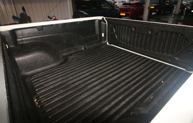 Used Mitsubishi L200