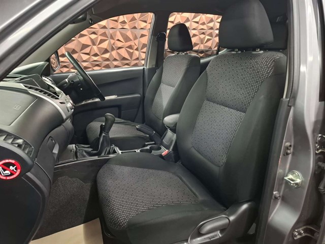 Used Mitsubishi L200