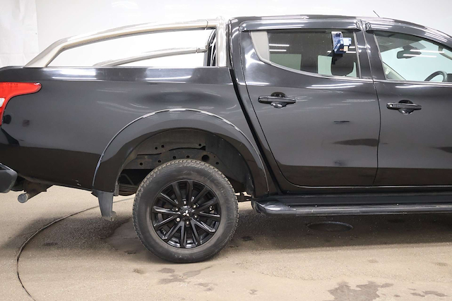 Used Mitsubishi L200