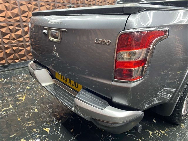 Used Mitsubishi L200