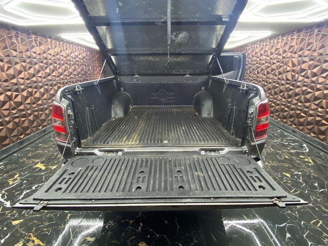 Used Mitsubishi L200