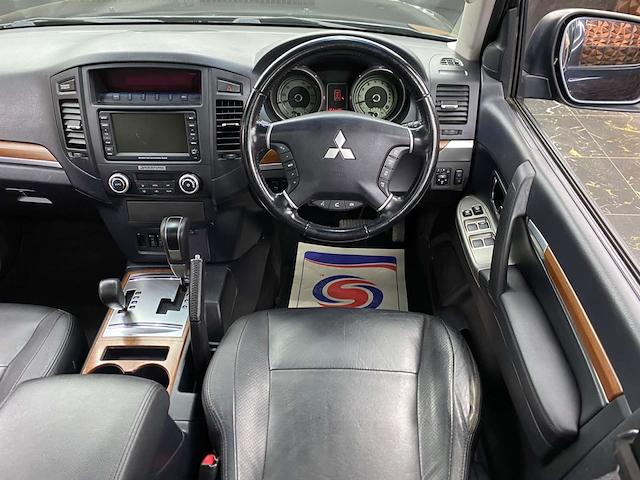 Used Mitsubishi Shogun