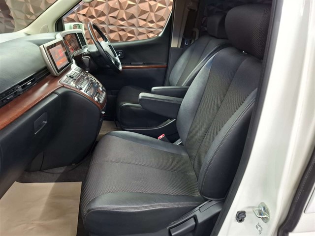 Used Nissan Elgrand