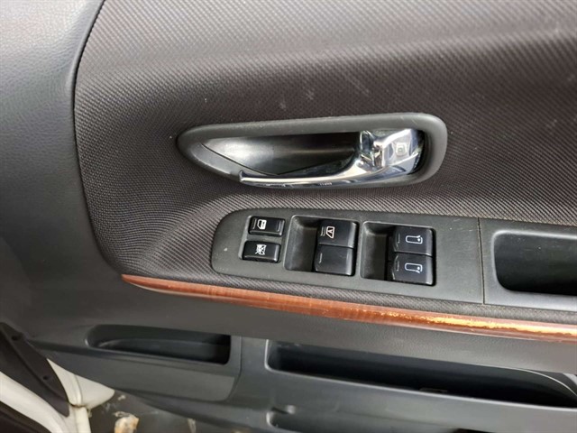 Used Nissan Elgrand