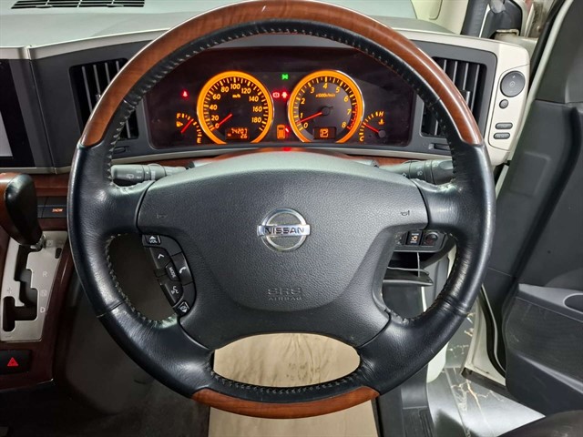 Used Nissan Elgrand