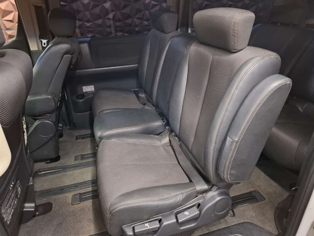 Used Nissan Elgrand