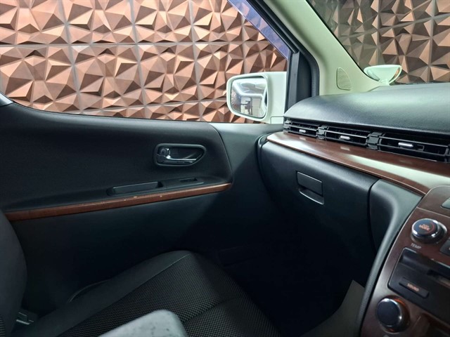 Used Nissan Elgrand