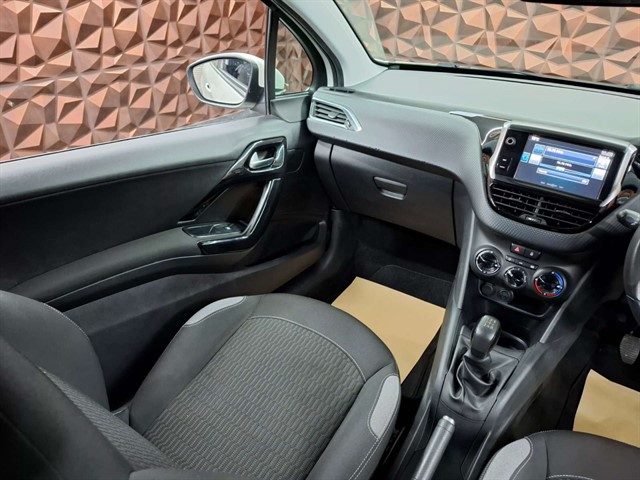 Used Peugeot 208