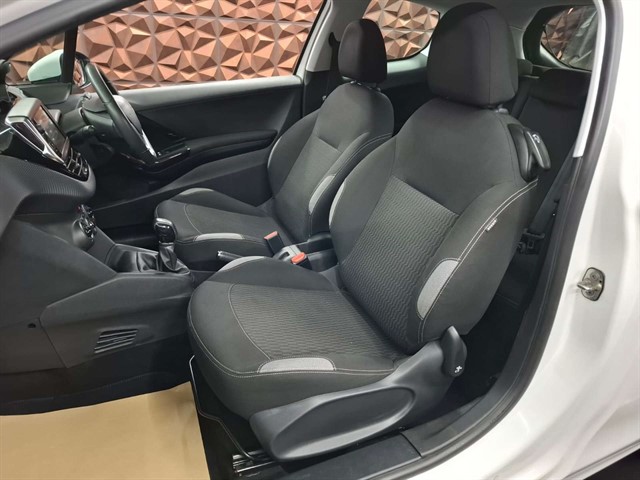 Used Peugeot 208