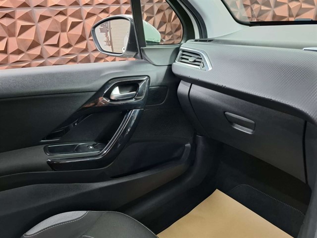 Used Peugeot 208