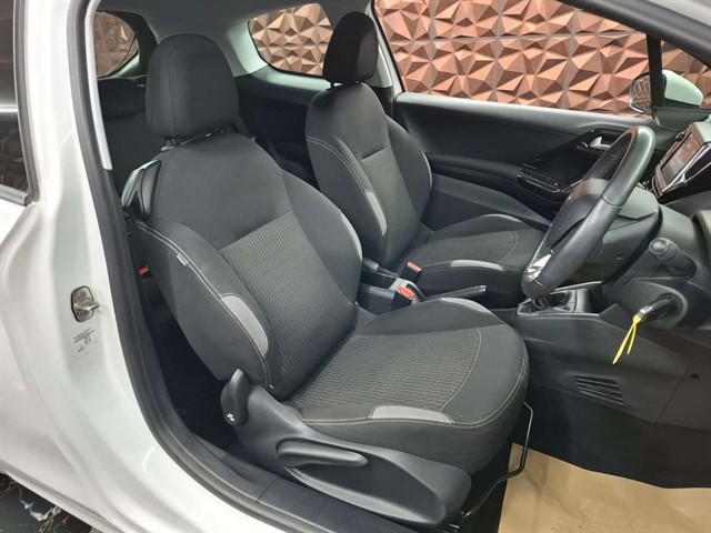 Used Peugeot 208