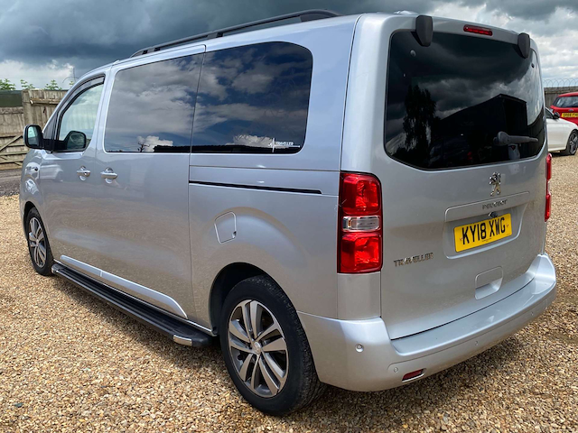 Used Peugeot Traveller