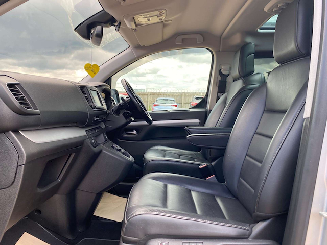 Used Peugeot Traveller