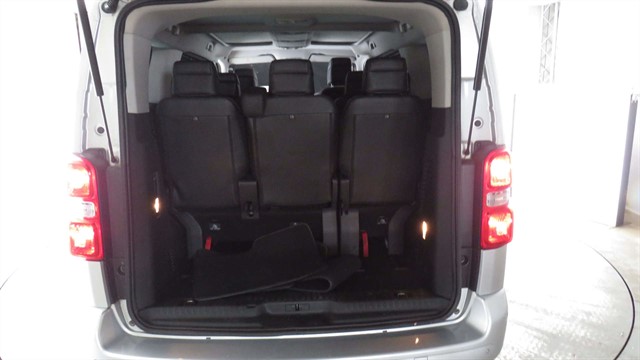 Used Peugeot Traveller
