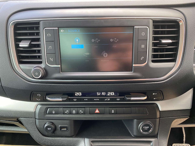 Used Peugeot Traveller