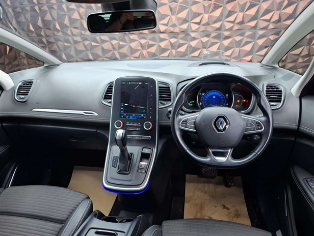 Used Renault Scenic