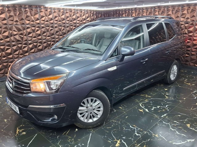 Used SsangYong Turismo