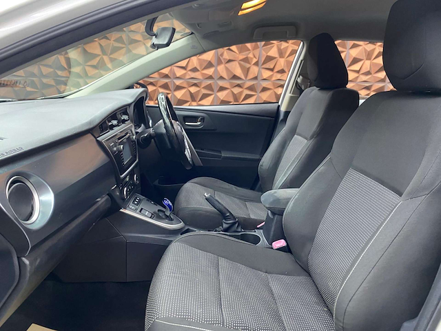 Used Toyota Auris