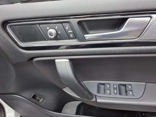 Used Volkswagen Touareg