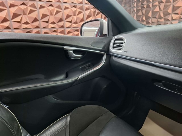 Used Volvo V40