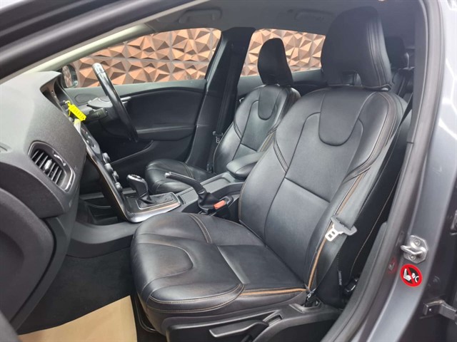 Used Volvo V40