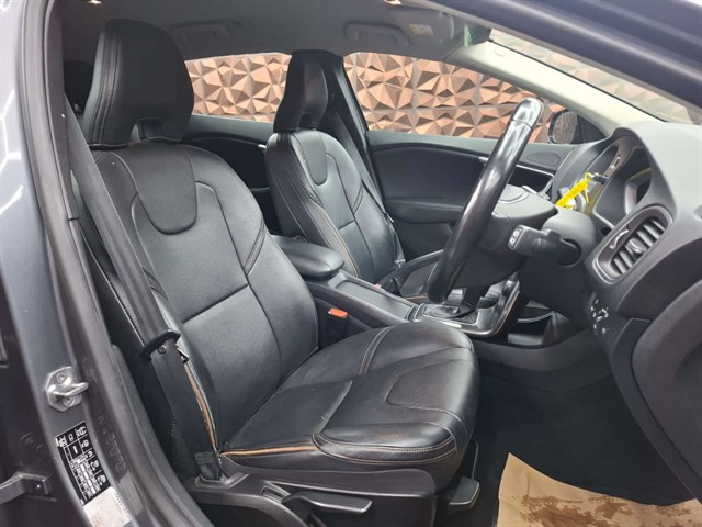 Used Volvo V40