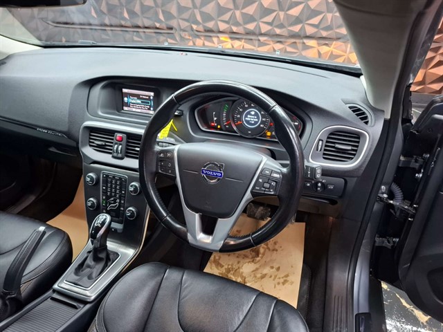 Used Volvo V40