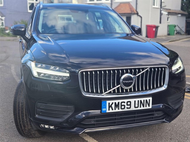 2019 VOLVO XC90 2.0 L 2.0 T5 MOMENTUM PRO AUTO 4WD EURO 6 S S... photo