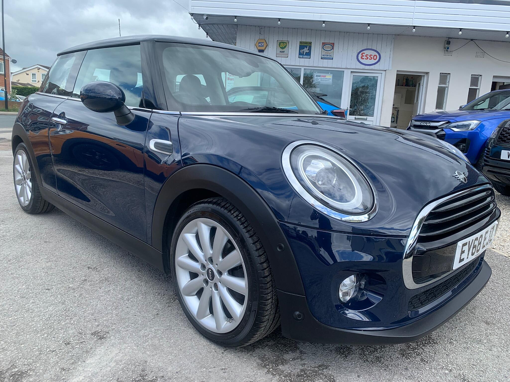Mini Hatchback