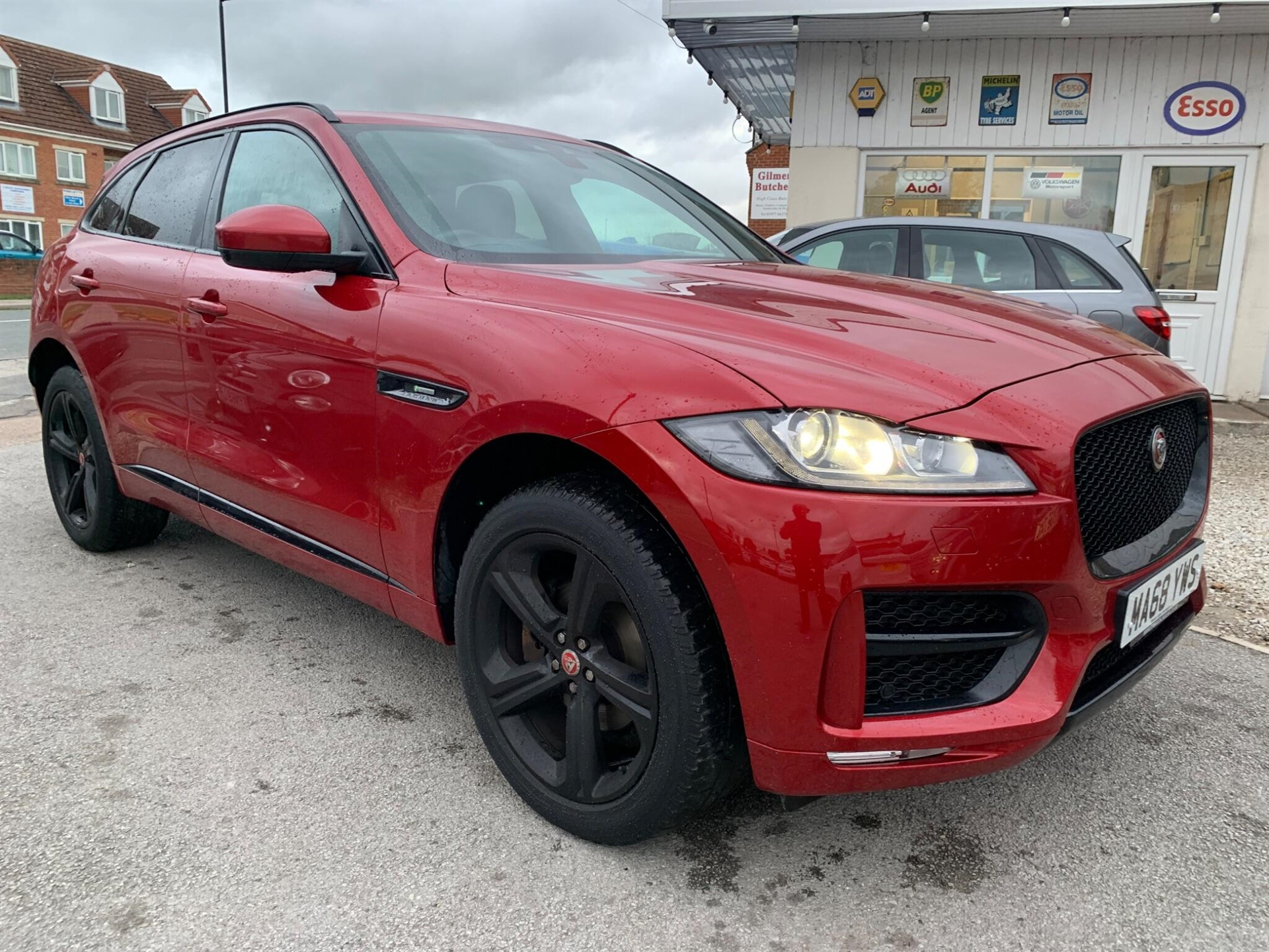 2018 Jaguar F-Pace