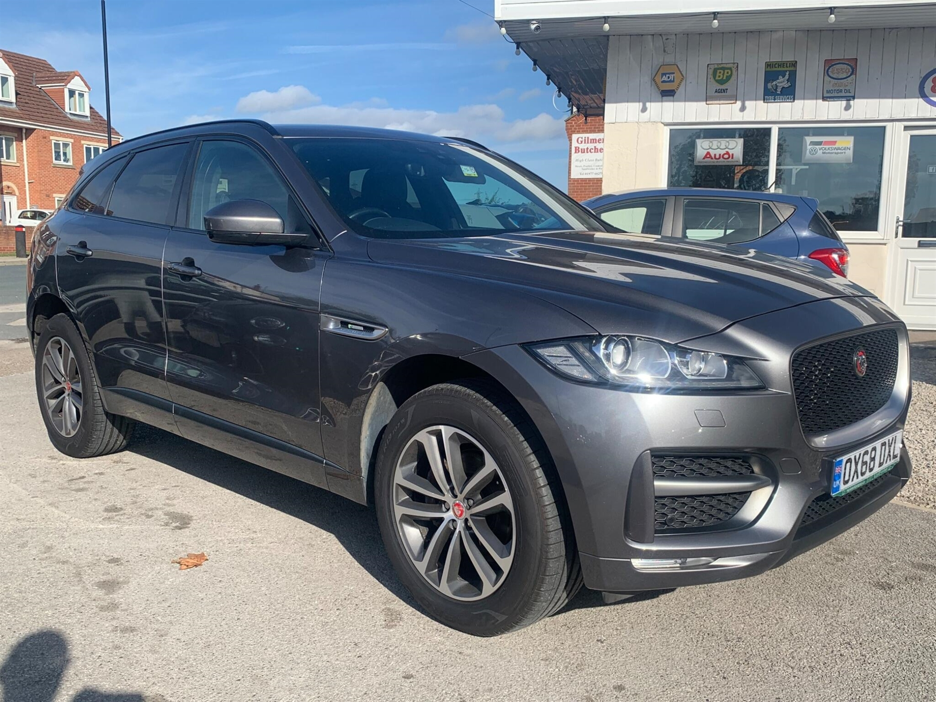 2019 Jaguar F-Pace
