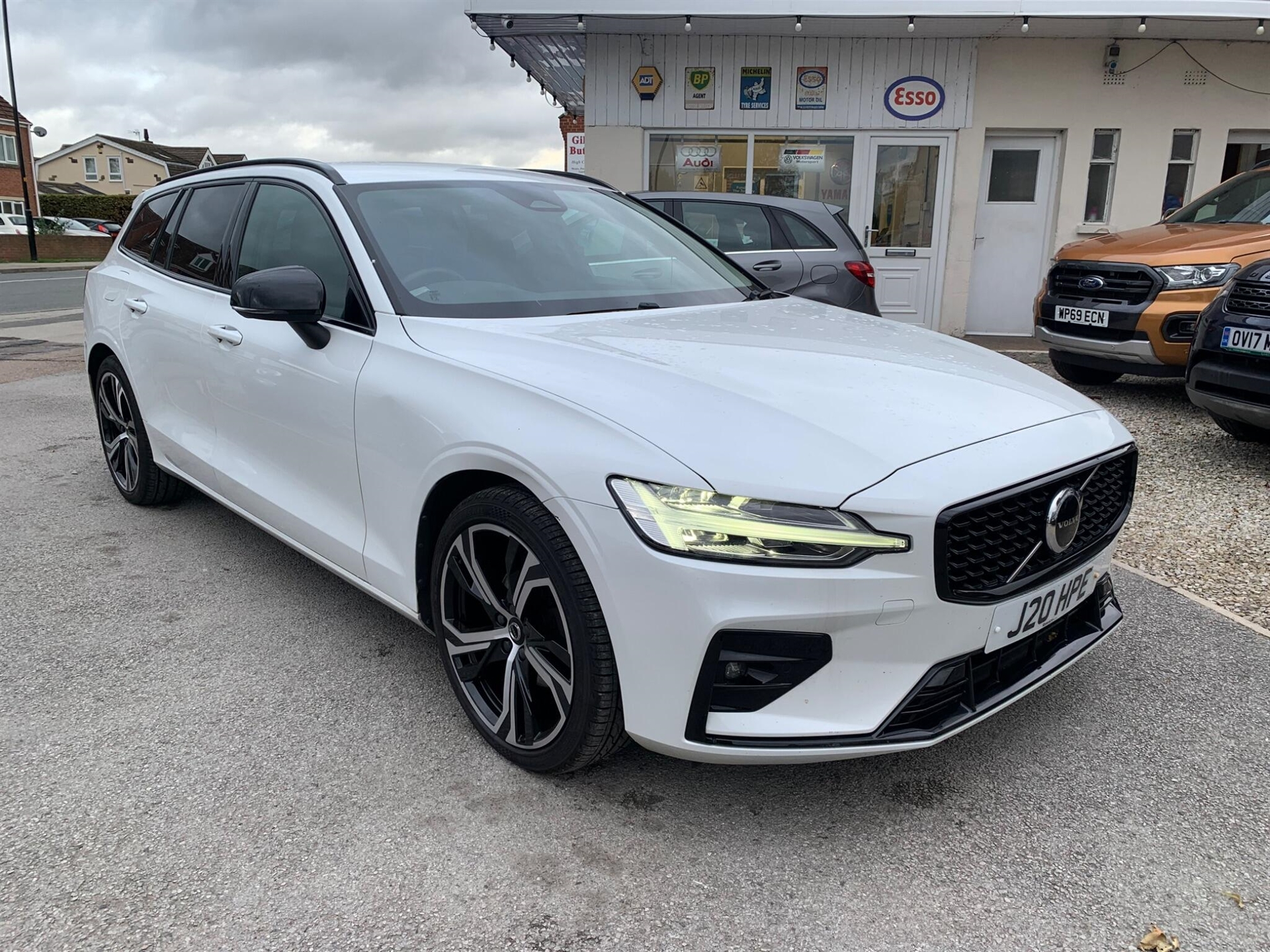 2022 Volvo V60
