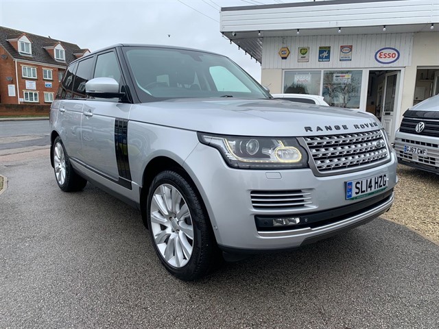 2014 Land Rover Range Rover 3.0 TD V6 Vogue Auto 4WD Euro 5 (s/s) 5dr £16,490 photo