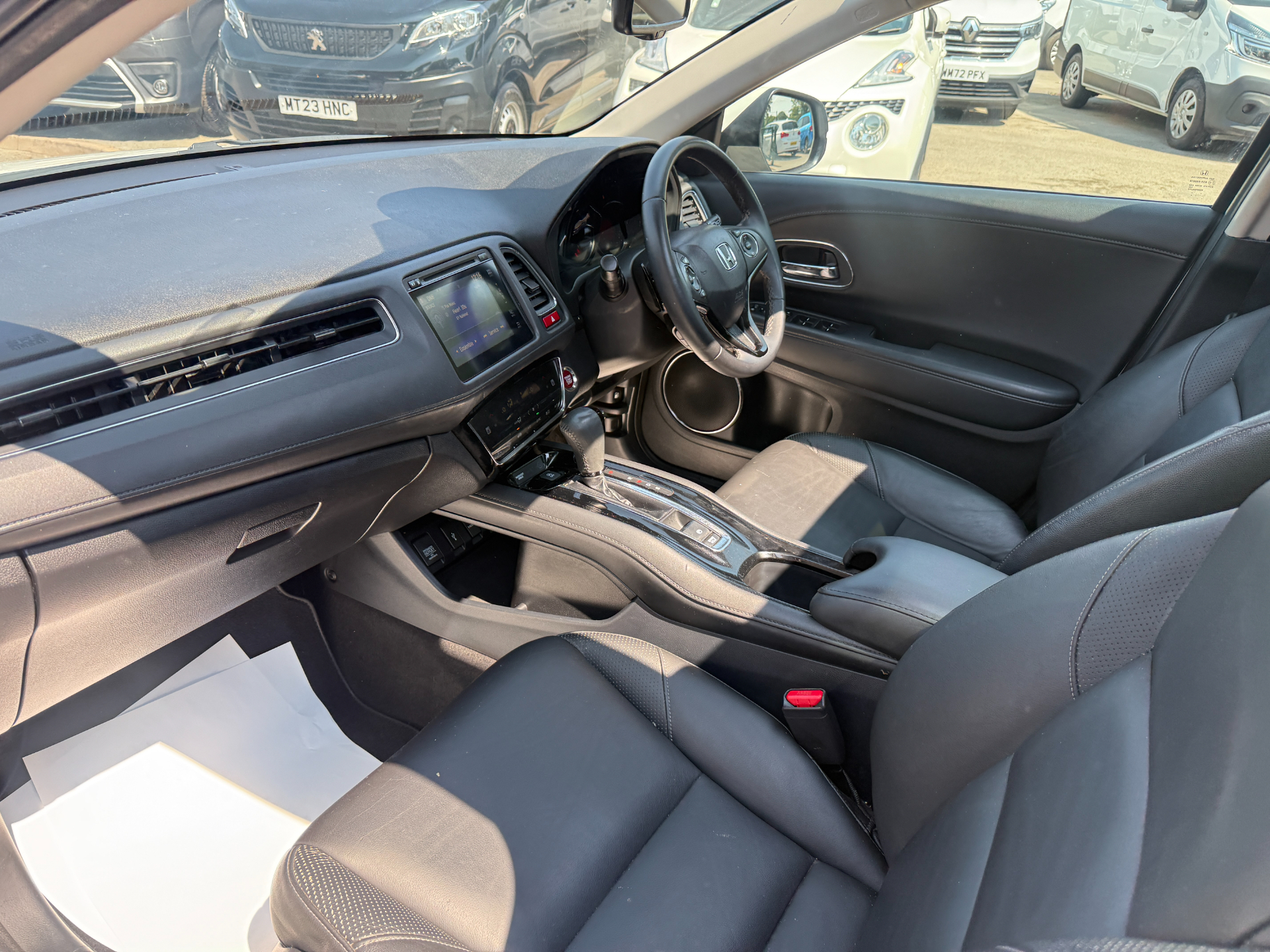 2015 Honda HR-V thumbnail 9