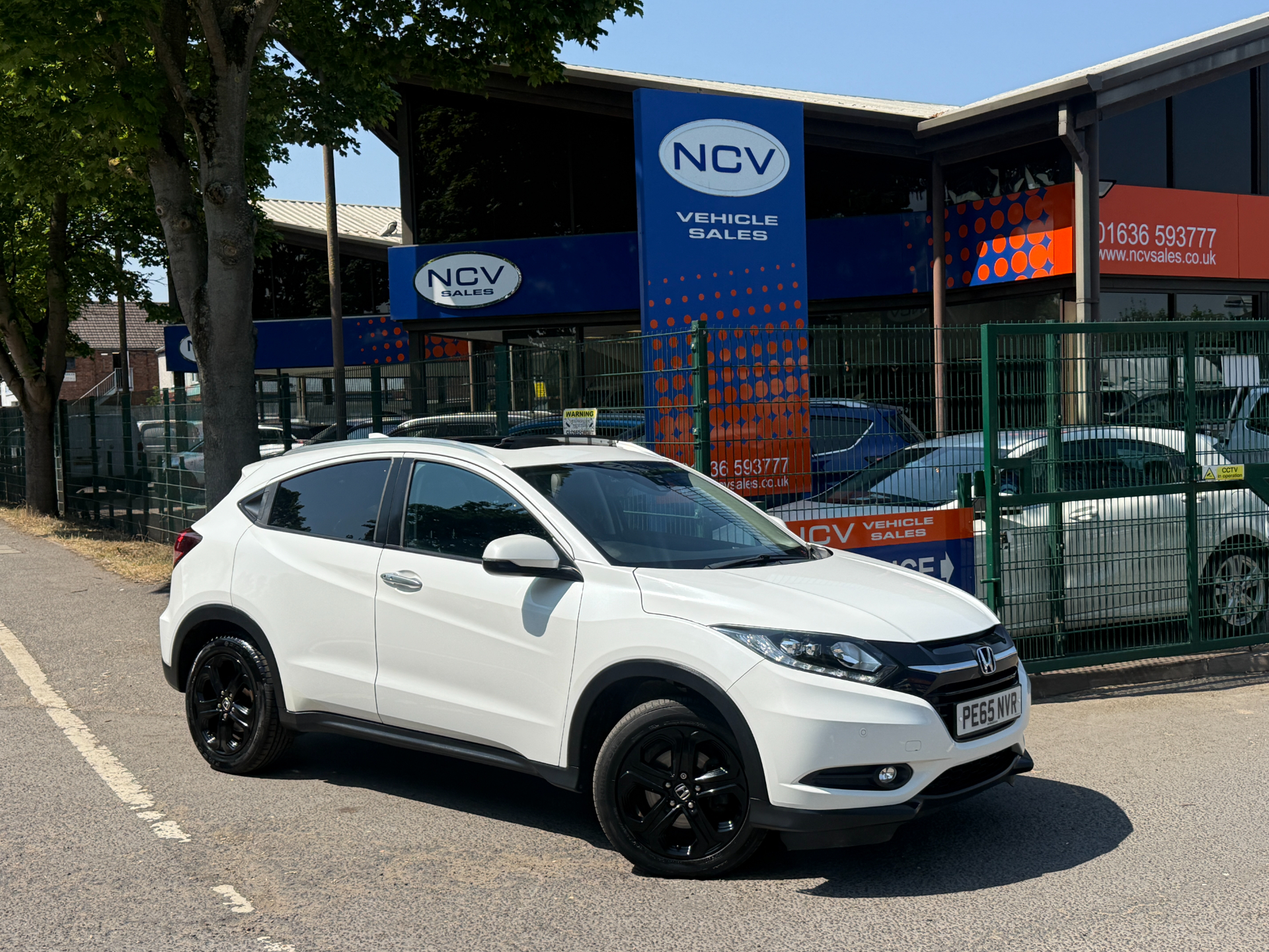 2015 Honda HR-V — photo 1 of 5
