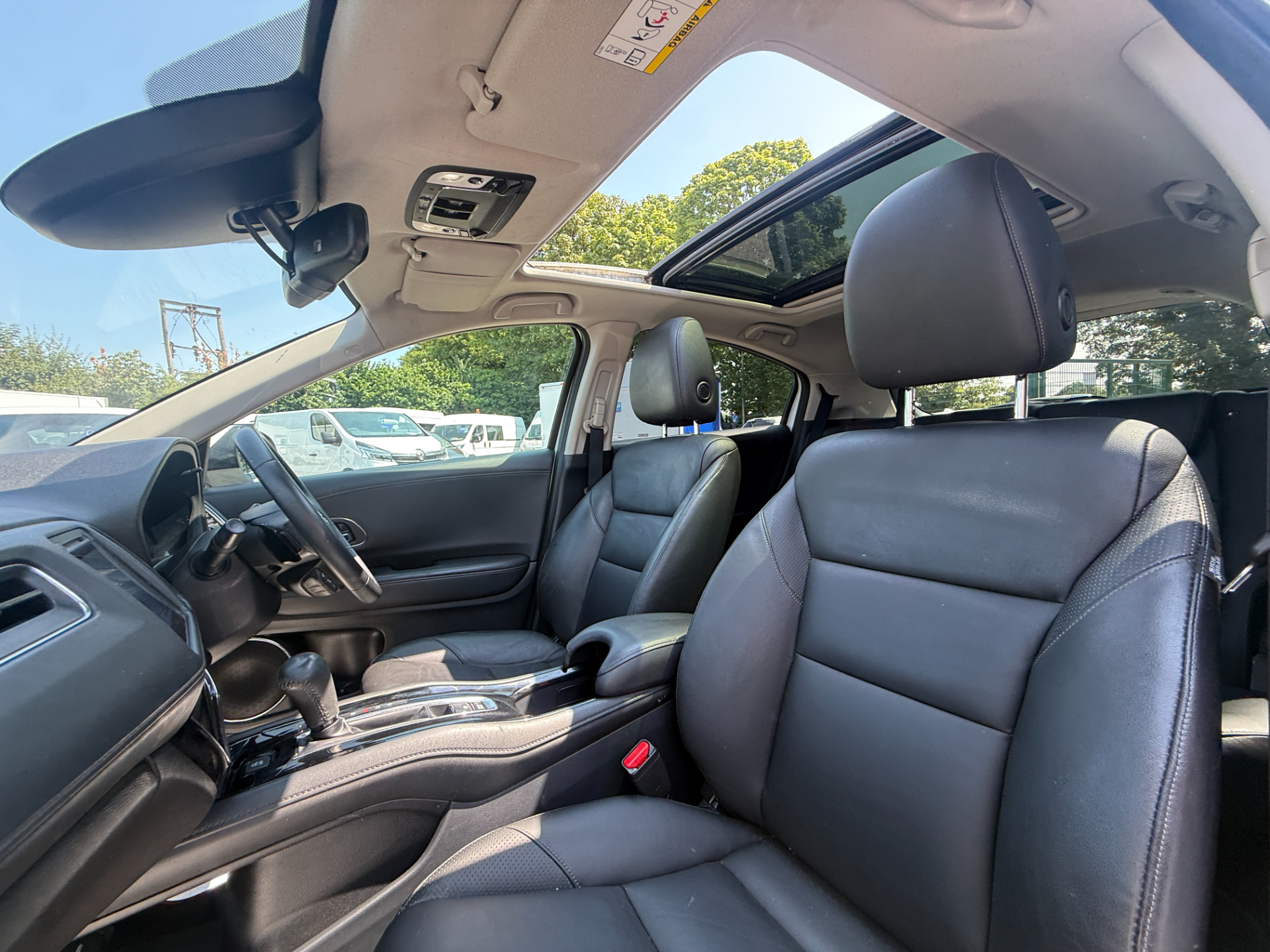 2015 Honda HR-V thumbnail 10